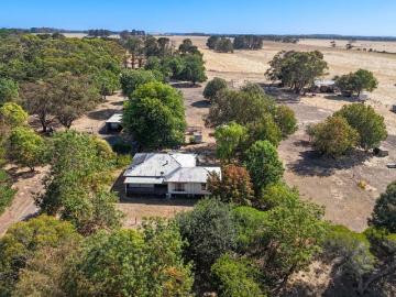 Ouranee Versatile 89 Acre Rural Lifestyle