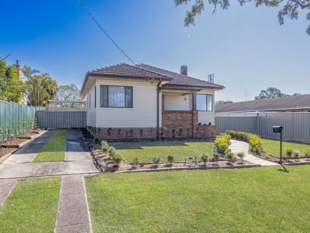 Oustanding Value, Beautifuly Presented, Excellent Location