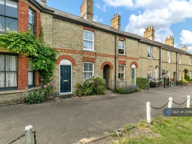 Ouse Walk, Huntingdon, PE29 2 bed terraced house to rent £1,350 pcm £312 pw