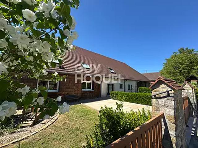 Oussières 39800 Achat / Vente maison 15 pièces t15 au dernier étage