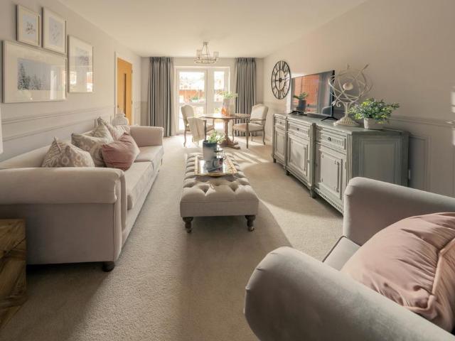 Outwood Lane, Chipstead CR5 2 bed retirement property to rent £3,665 pcm £846 pw