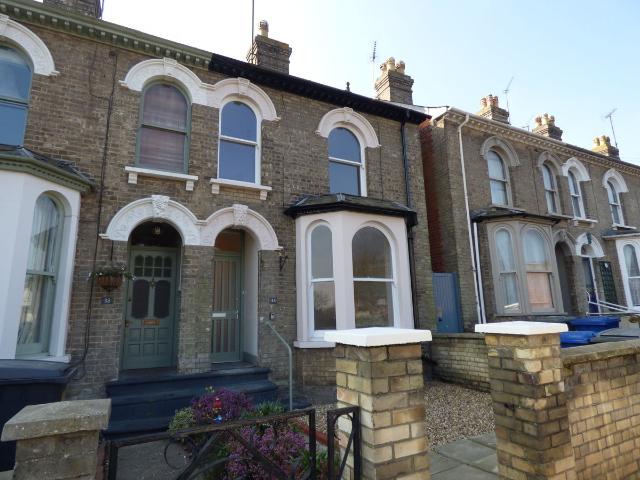Out Risbygate, Bury St Edmunds IP33, 3 bed end terrace house to rent, £1,750 pcm | PrimeLocation