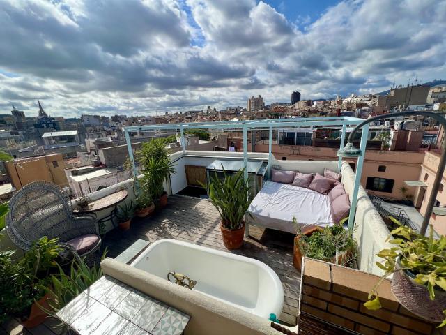 Outdoor Bathtub! Rooftop with Amazing 360° Views