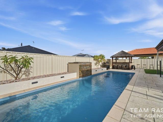 Outdoor Luxury Meets Modern Family Living