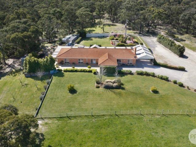 Outstanding 42 Acre Lifestyle Property with Elevated Views & Dual Living