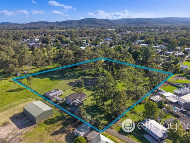 OUTSTANDING 4.5 ACRE PROPERTY WITH FIVE BEDROOM HOME, SHED & FOUR QUALITY PADDOCKS COORANBONG