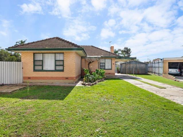 Outstanding 911sqm Allotment: Unlimited Potential in a Quiet Coastal Cul De Sac