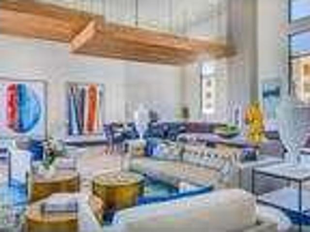 Outstanding 2 BD 2 BA $1672/Mo