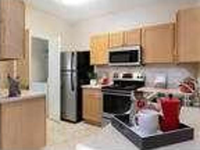 Outstanding 2Bed 2Bath Available $2270 Per Month