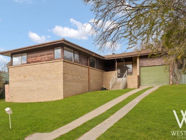 OUTSTANDING VALUE IN A PRIME BATHURST LOCATION