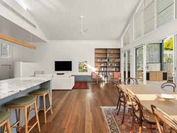 Outstanding Brand New Renovation! Exceptional Furnished Residence in Prime Inner Brisbane Location!