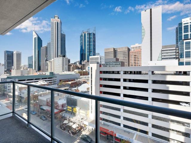 OUTSTANDING CITY VALUE. POSITION, VIEWS & POTENTIAL