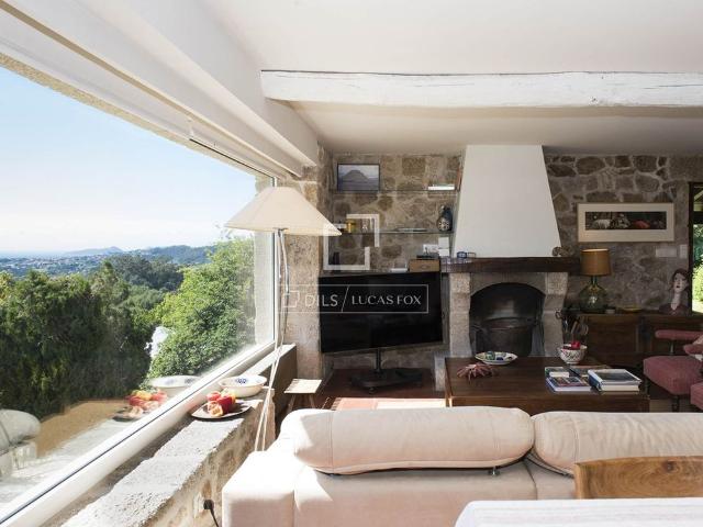 Outstanding country house with privacy, lovely views for long term let located in the Nigran, Pontevedra