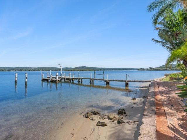 Outstanding Deep Waterfront with Jetty