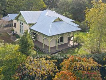 Outstanding Development Opportunity on 1,870m² STCA