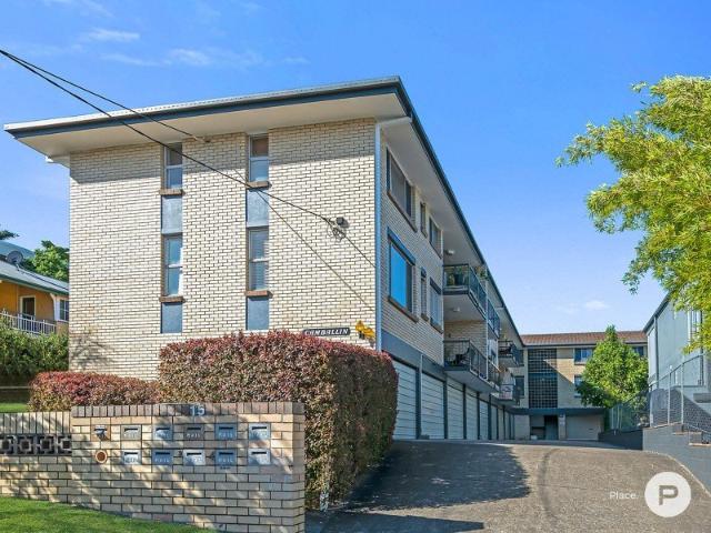 Outstanding Entry Level Opportunity in the Heart of Bulimba
