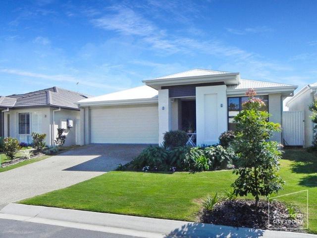 OUTSTANDING HOME IN PELICAN WATERS