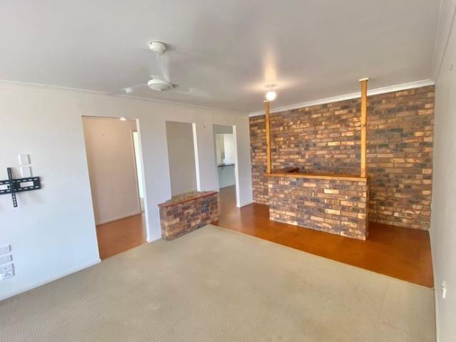 Outstanding Home with AC In All Bedrooms and Ideal outdoor Living