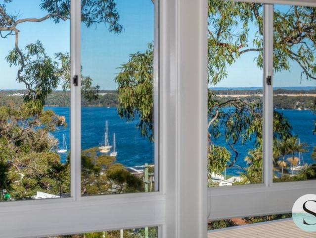 Outstanding Lake Views Front & Back, Acreage Feel, Your Tree Change & Sea Change Combo, Stunning Renovated Interior, 2 Titles Subdivision Potential!
