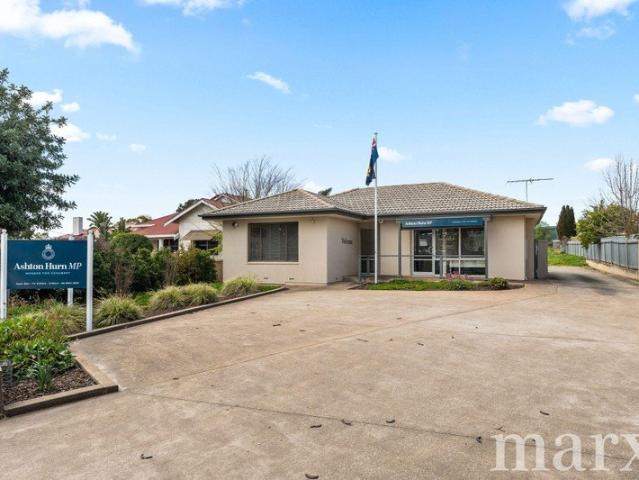Outstanding opportunity to secure a Commercial property with future development opportunities.