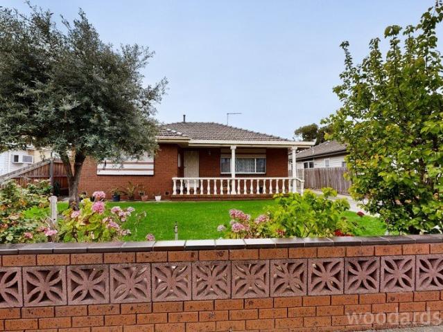 Outstanding Opportunity on 615sqm, Renovate, Rebuild or Redevelop STCA
