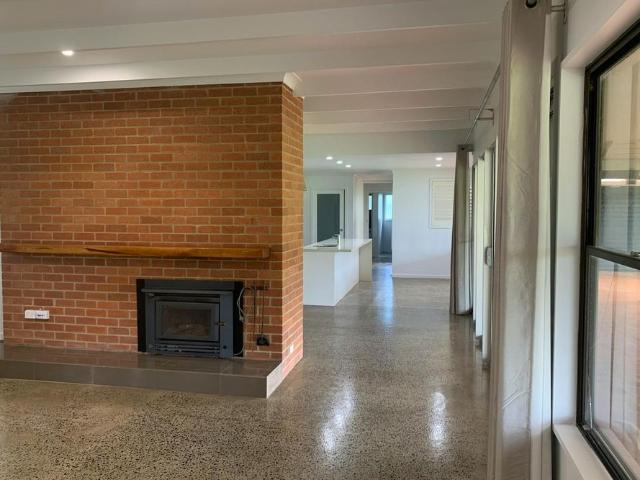 Outstanding Rural Retreat For Lease