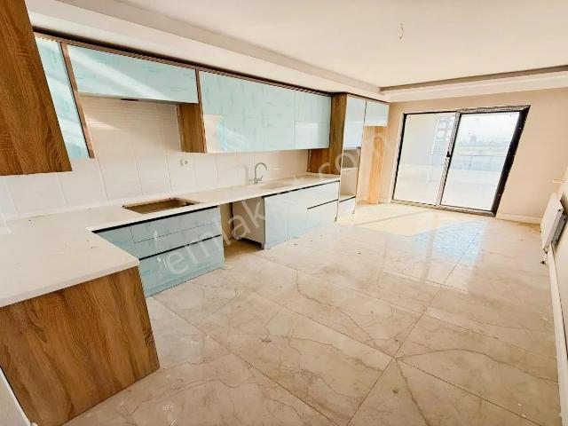 Ovacıkta 4+1 Teras Balkonlu Giyinme Odalı Sıfır Site Dairesi