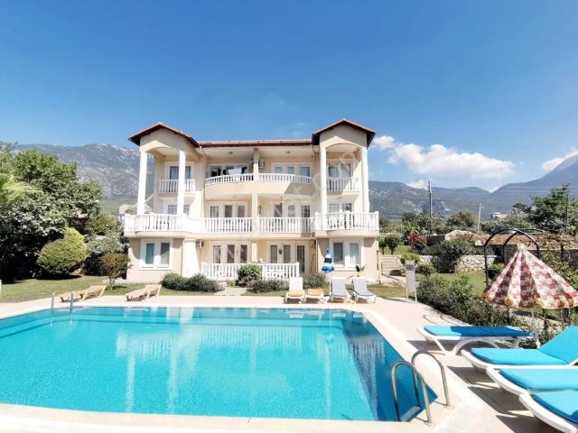 Muğla, Fethiye Ovacık'ta 3 Yatak Odalı, 3 Banyolu Dubleks Ev