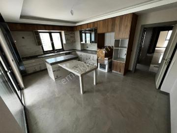 Ovacık'ta Sıfır Site İçinde Ultra Lüks 4+1 8 Kat'ta Kiralık