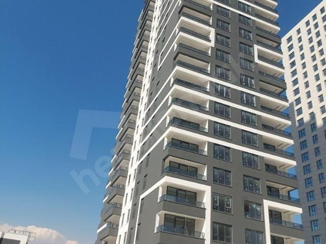 Ovacıkta Site İçerisinde Satılık Aydınlık 2+1 Daire