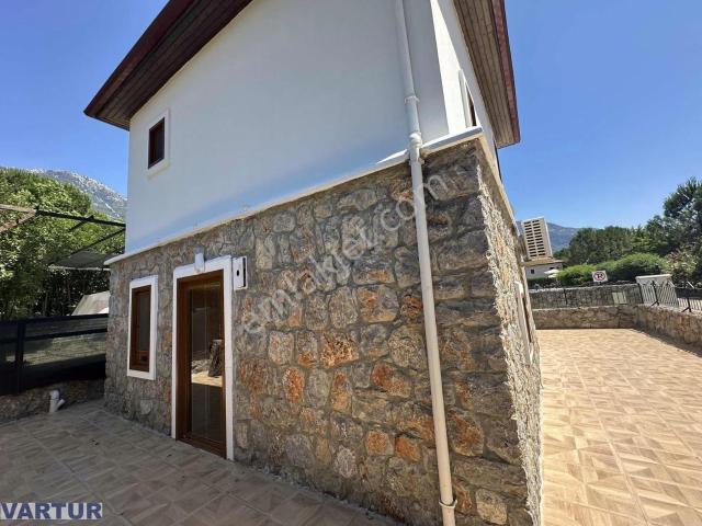 Ovacıkta Site İçersinde Kiralık Eşyalı Taş Villa