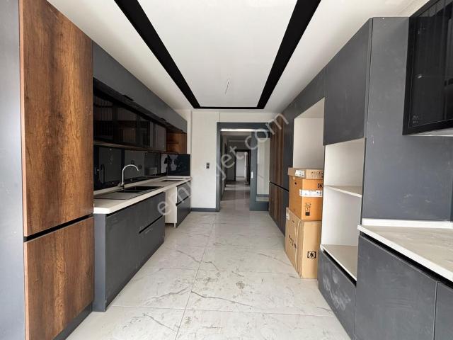 Ovacık Merkezde 5,5+1 Ultra Lüks Geniş Ve Ferah Yaşam