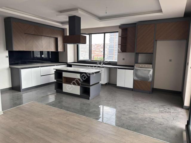 Ovacıkda Ovagross Çok Yakın Siteiçerisnde Ortakat Sıfır4+1 Daire