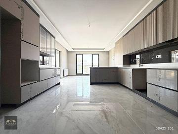 OVACIK CADDE ÜZERİ 13.KAT 4.5+1 200M2 GÜNEY BATI CEPHE KÖK TAPU!