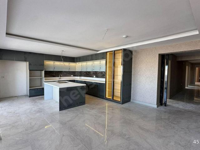 OVACIK BULVAR YAKINI 4+1 15.KATTA SİTEDE SIFIR DAİRE