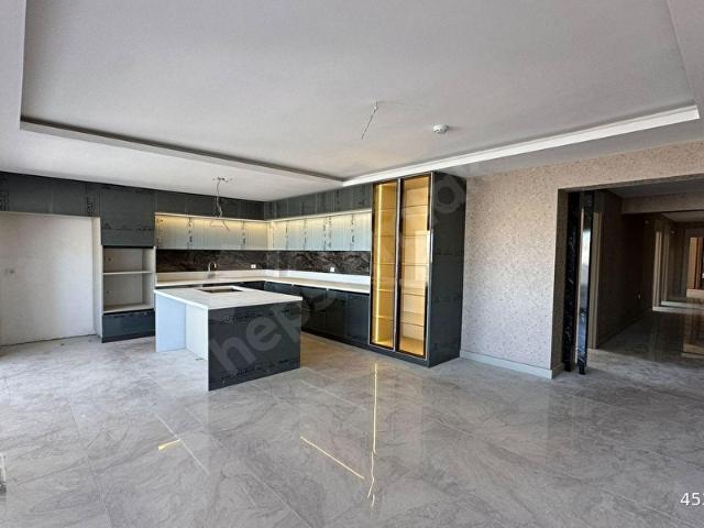 OVACIK BULVAR YAKINI 4+1 15.KATTA SİTEDE SIFIR DAİRE