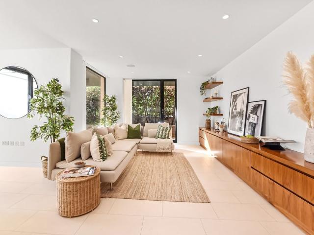 Oval Road, Camden NW1, 2 bed flat to rent, £4,442 pcm | PrimeLocation