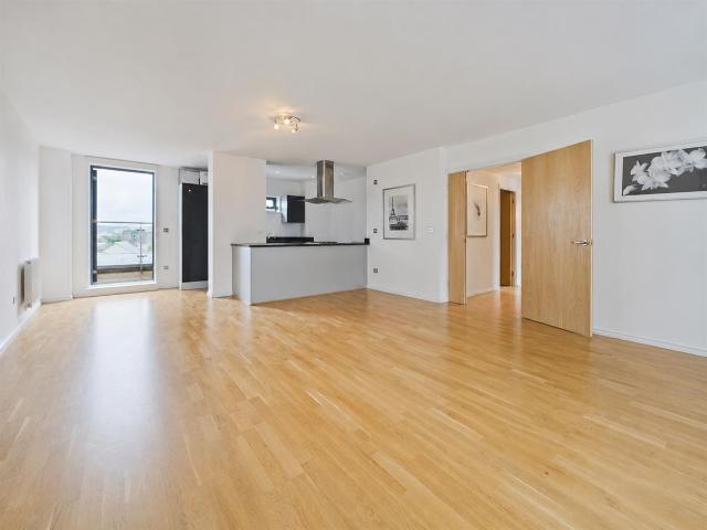 Oval Road, Camden, London NW1, 3 bed flat to rent, £4,550 pcm | PrimeLocation