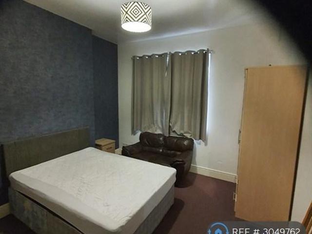 Oval Road, Birmingham, B24 1 bed in a house share to rent £450 pcm £104 pw
