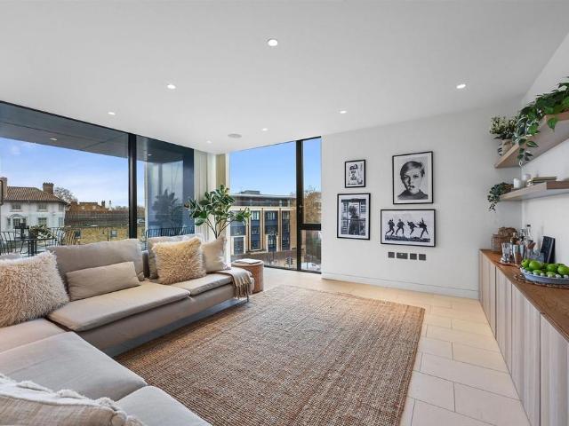 Oval Road, Primrose Hill, London, NW1 3 bed apartment to rent £7,345 pcm £1,695 pw
