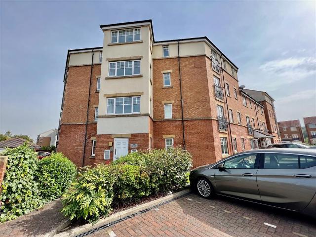 Ovett Gardens, St James Village, Gateshead NE8, 2 bed flat to rent, £795 pcm | PrimeLocation