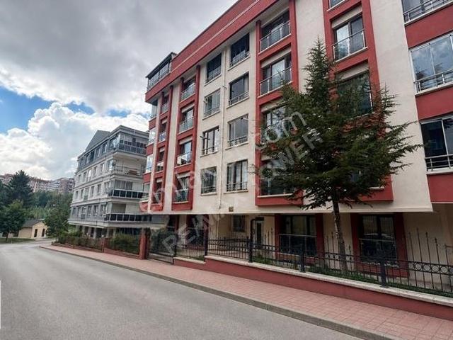 Öveçler & Sokullu Kesişiminde, Güney batı Cephe, Eşyalı 3+1 Kira