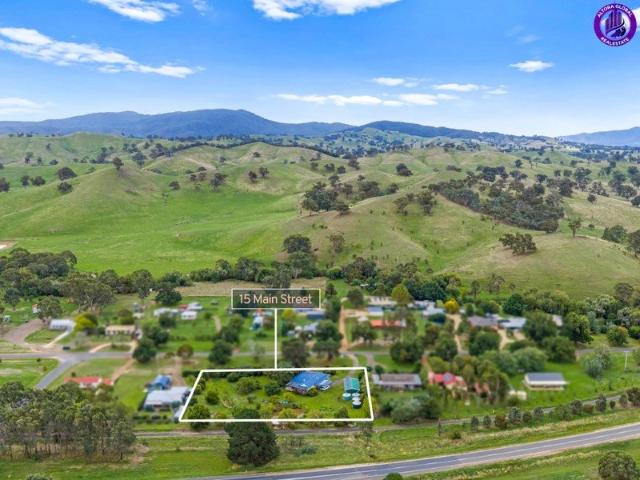 OVER AN ACRE NEAR MANSFIELD OWNERS WANT IT SOLD