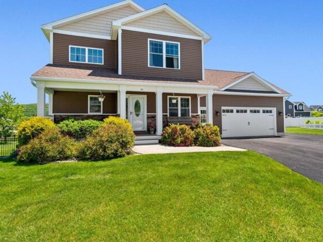Over Lake Ct, Saint Albans Town, Home For Sale