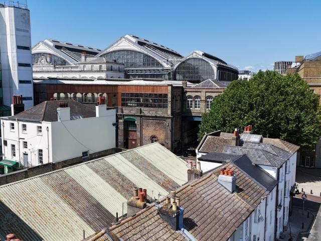 Over Street, North Laine, Brighton 4 bed terraced house to rent £2,900 pcm £669 pw