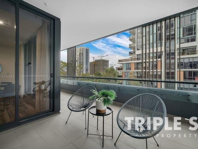 Over sized Balcony | Island Bench | Plenty Storage | Excellent Layout | North Sunlight