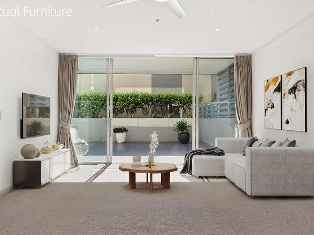 Over sized courtyard apartment in Jacksons Landing