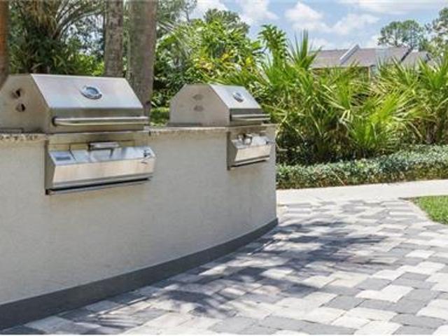 Over 1,003 sf in Orange Park