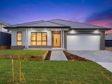 OVER 28SQM, 3 LIVING AREAS!