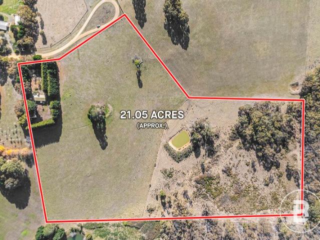 21 ACRES IN HIGHLY SOUGHT AFTER MELBOURNE SIDE LOCATION ENDLESS POSSIBILITIES HERE